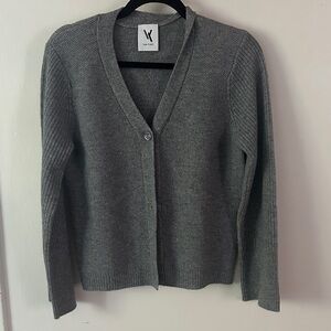 Van kukil Women's Gray Cardigan